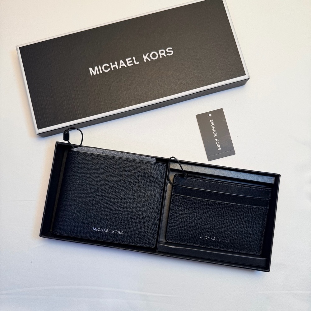 Michael Kors Black Signature bifold wallet and  Card Holder‎ Set